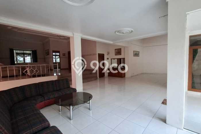 Rumah Elit Modern Tanpa Renovasi di Pasteur Bandung Rumah Elit Modern Tanpa Renovasi di Pasteur Bandung