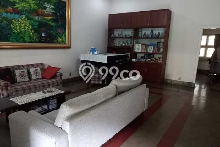 Hunian Mewah LB 300m2 Siap Pakai Desain Elegan di Pasir Kaliki, Bandung Hunian Mewah LB 300m2 Siap Pakai Desain Elegan di Pasir Kaliki, Bandung