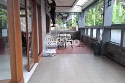 PILIHAN TEPAT! Rumah di Cipaku, 2 KT, Akses Sekolah, LT 166m² LB 166m² PILIHAN TEPAT! Rumah di Cipaku, 2 KT, Akses Sekolah, LT 166m² LB 166m²