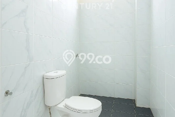 Ruko Dijual di Tangerang Selatan LT 32m2 & LB 64m2 Lokasi Terbaik! Ruko Dijual di Tangerang Selatan LT 32m2 & LB 64m2 Lokasi Terbaik!