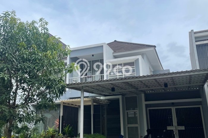 Siap Huni Rumah Mewah 4 Kamar di Klojen Dekat ke Mana Saja Siap Huni Rumah Mewah 4 Kamar di Klojen Dekat ke Mana Saja