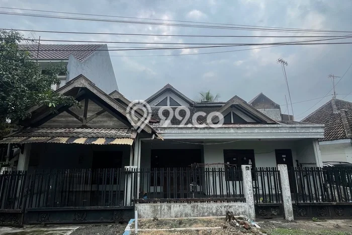 Rumah Luxury Modern Siap Huni di Purwantoro Malang Rumah Luxury Modern Siap Huni di Purwantoro Malang