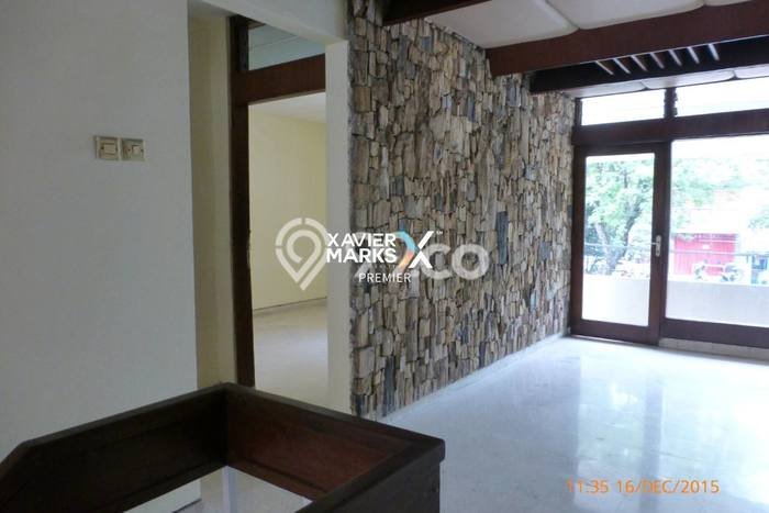 For Sale! Luxury House LT 503m2 Desain Elegan di Malang Kota For Sale! Luxury House LT 503m2 Desain Elegan di Malang Kota