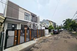 Dijual Rumah Mewah Megah Dengan View Eksklusif di Bintaro, Jakarta Selatan Dijual Rumah Mewah Megah Dengan View Eksklusif di Bintaro, Jakarta Selatan