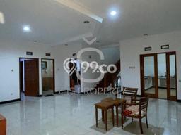 Ready to Use! Premium House LT 220m2 Desain Modern di Setiabudi Ready to Use! Premium House LT 220m2 Desain Modern di Setiabudi