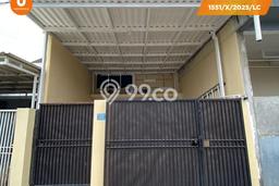 Jual Rumah Eksklusif 2 KT di Surabaya Kota, Surabaya Jual Rumah Eksklusif 2 KT di Surabaya Kota, Surabaya