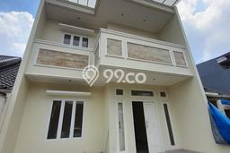 Rumah Elit Modern Tanpa Renovasi di Alam Sutera Tangerang Rumah Elit Modern Tanpa Renovasi di Alam Sutera Tangerang