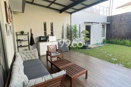 BEST OFFER! Rumah Siap Huni di , Luas 300m2m² LB 280m2m² BEST OFFER! Rumah Siap Huni di , Luas 300m2m² LB 280m2m²