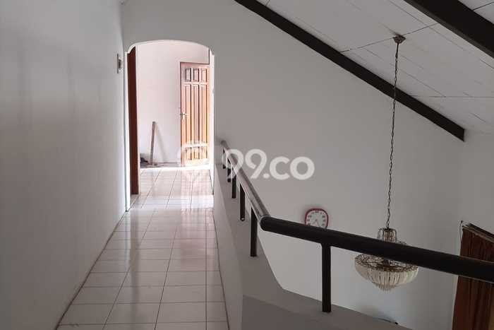 Lokasi strategis! Rumah siap huni disewakan di Pancoran Mas LB 121m2 Lokasi strategis! Rumah siap huni disewakan di Pancoran Mas LB 121m2