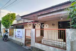 Rumah Modern Cantik 5 KT Bisa Langsung Pindah di Pancoran Mas Rumah Modern Cantik 5 KT Bisa Langsung Pindah di Pancoran Mas