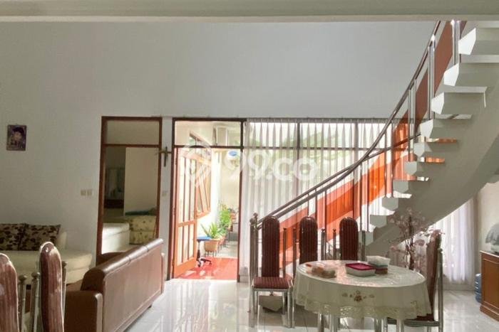 Rumah Mewah Siap Huni LT 298m2 di Cimahi Tengah, Cimahi Rumah Mewah Siap Huni LT 298m2 di Cimahi Tengah, Cimahi