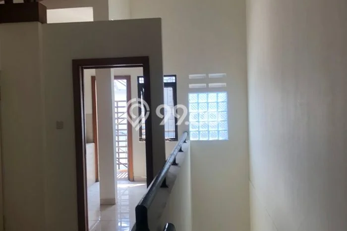 Ruko Dijual di Bandung LT 132m2 & LB 250m2 Lokasi Terbaik! Ruko Dijual di Bandung LT 132m2 & LB 250m2 Lokasi Terbaik!