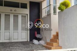 Disewakan! Rumah 3 Kamar Tidur &
3 Kamar Mandi di Candi Golf, Semarang Disewakan! Rumah 3 Kamar Tidur &
3 Kamar Mandi di Candi Golf, Semarang
