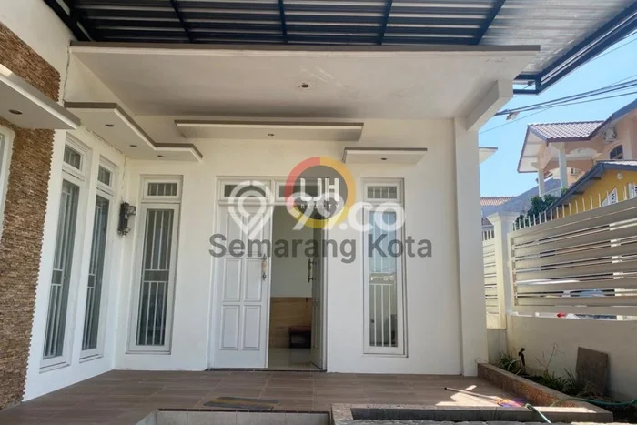 Disewakan Cepat Rumah Kondisi Baik di Area Semarang Barat, Semarang Disewakan Cepat Rumah Kondisi Baik di Area Semarang Barat, Semarang