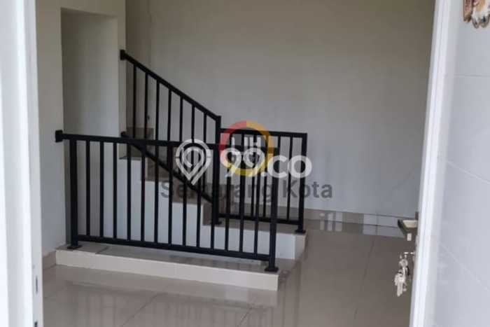 Disewakan! Rumah 3 Kamar Tidur &
3 Kamar Mandi di Candi Golf, Semarang Disewakan! Rumah 3 Kamar Tidur &
3 Kamar Mandi di Candi Golf, Semarang