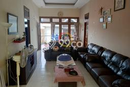 Rumah Modern Cantik 5 KT Bisa Langsung Pindah di Banyumanik Rumah Modern Cantik 5 KT Bisa Langsung Pindah di Banyumanik