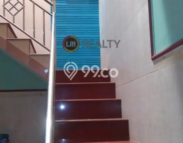 Ready to Use! Premium House LT 312m2 Desain Modern di Kalicari Ready to Use! Premium House LT 312m2 Desain Modern di Kalicari