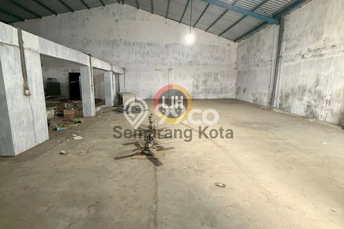 Gudang disewakan di Semarang Timur Semarang dengan luas bangunan 260m2 Gudang disewakan di Semarang Timur Semarang dengan luas bangunan 260m2