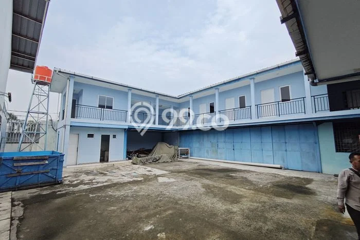 Area Ramai! Gudang Dijual di Cipondoh untuk Bisnis Luas Bangunan 180m2 Area Ramai! Gudang Dijual di Cipondoh untuk Bisnis Luas Bangunan 180m2
