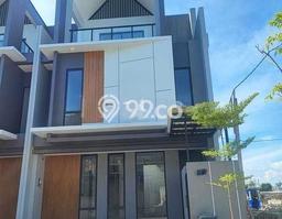 Rumah Bagus Siap Pakai Di Sukolilo Luas 130m2 Lokasi Strategis Rumah Bagus Siap Pakai Di Sukolilo Luas 130m2 Lokasi Strategis