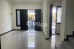 Jual Rumah Favorit Siap Huni LB 160m2 di Mulyorejo, Surabaya Jual Rumah Favorit Siap Huni LB 160m2 di Mulyorejo, Surabaya