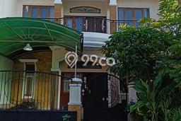 Jarang Ada! Rumah Sewa 5 Kamar Bagus Siap Huni Pakuwon City Jarang Ada! Rumah Sewa 5 Kamar Bagus Siap Huni Pakuwon City