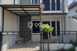Disewakan Rumah Konsep Modern di Mulyorejo Surabaya dengan 4 Kamar Disewakan Rumah Konsep Modern di Mulyorejo Surabaya dengan 4 Kamar