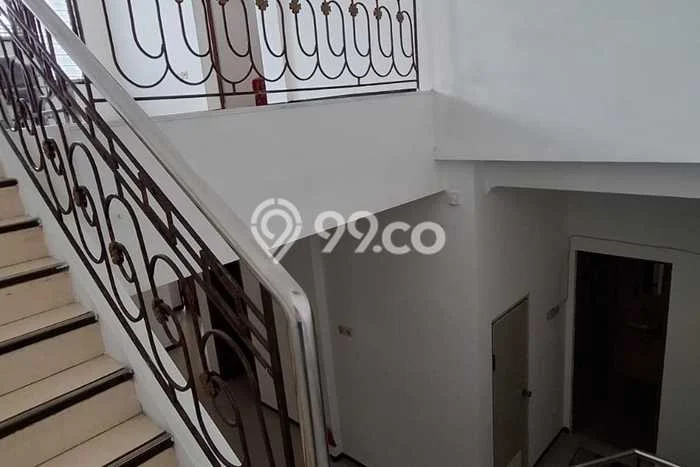 Dijual Rumah Minimalis Bagus Punya 4 KT di Mulyorejo Surabaya SHM Dijual Rumah Minimalis Bagus Punya 4 KT di Mulyorejo Surabaya SHM
