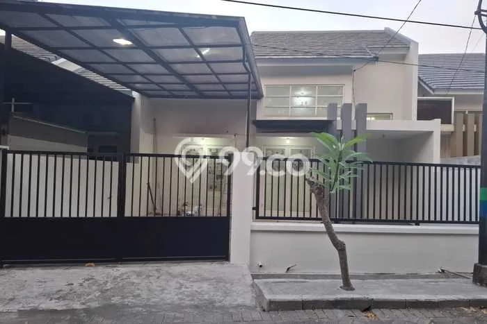 Disewakan Hunian Konsep Modern di Sukolilo Surabaya dengan 4 KT Disewakan Hunian Konsep Modern di Sukolilo Surabaya dengan 4 KT