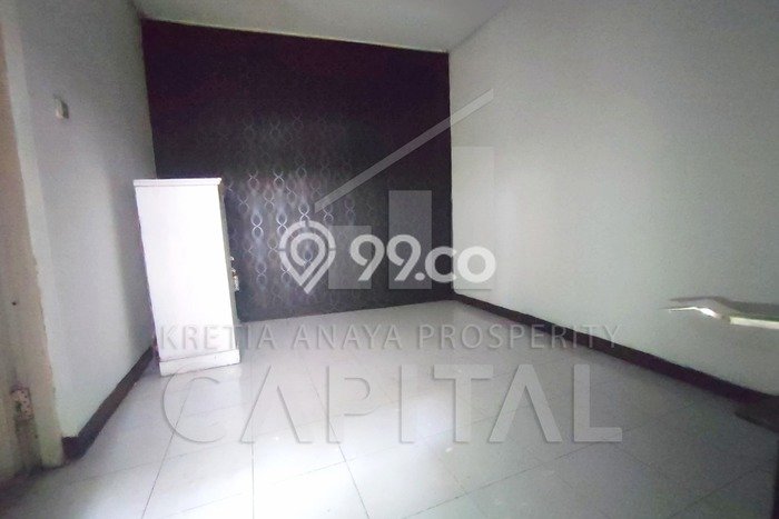 Rumah Kost Dijual di Coblong, Bandung, Spesifikasi 32 KT, 32 KM, 500m2 Rumah Kost Dijual di Coblong, Bandung, Spesifikasi 32 KT, 32 KM, 500m2