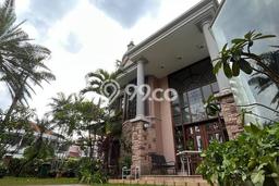 Rumah Elit LB 700m2 Siap Huni Desain Elegan di Cibubur, Jakarta Timur Rumah Elit LB 700m2 Siap Huni Desain Elegan di Cibubur, Jakarta Timur