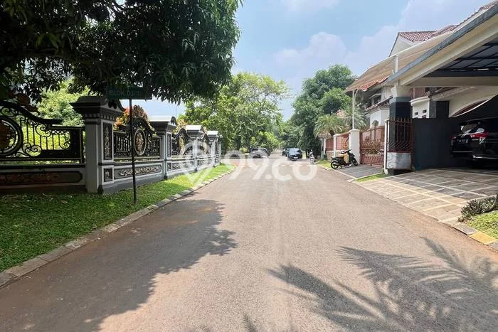 Dijual Rumah Mewah Megah Dengan View Cantik di Jatikarya, Bekasi Dijual Rumah Mewah Megah Dengan View Cantik di Jatikarya, Bekasi