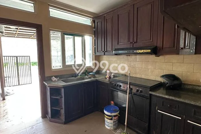 Dijual Hunian Rumah Terawat 6 KT di Harjamukti, Depok Dijual Hunian Rumah Terawat 6 KT di Harjamukti, Depok