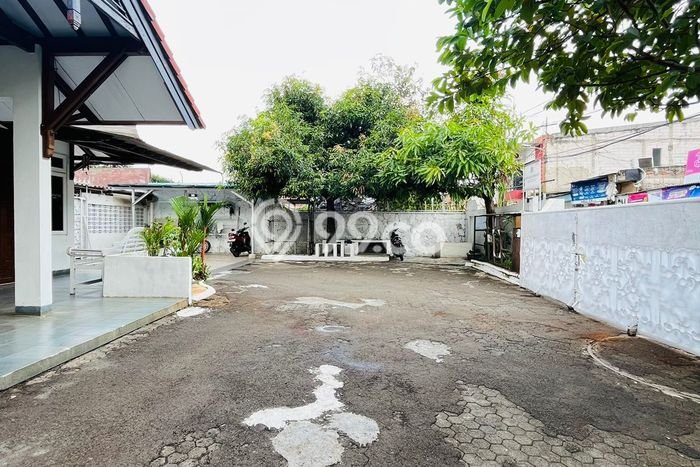 Rumah Elit Modern Siap Huni di Gandaria Jakarta Selatan Rumah Elit Modern Siap Huni di Gandaria Jakarta Selatan