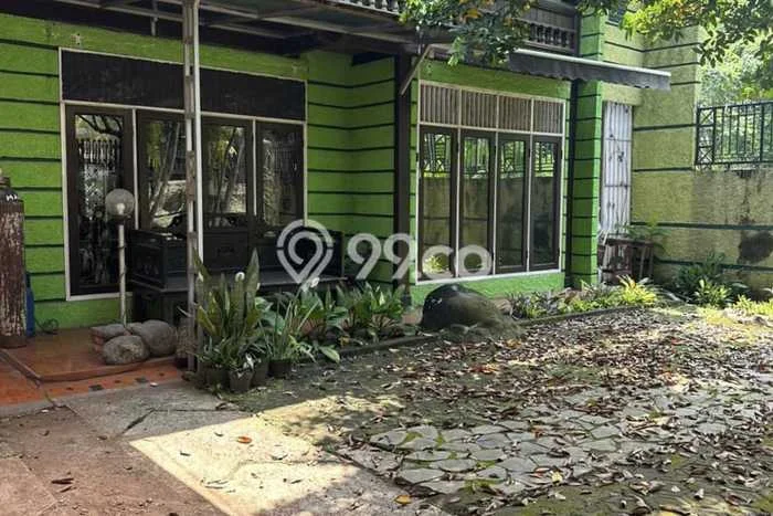 Rumah Elit Modern Tanpa Renovasi di Cibubur Jakarta Timur Rumah Elit Modern Tanpa Renovasi di Cibubur Jakarta Timur