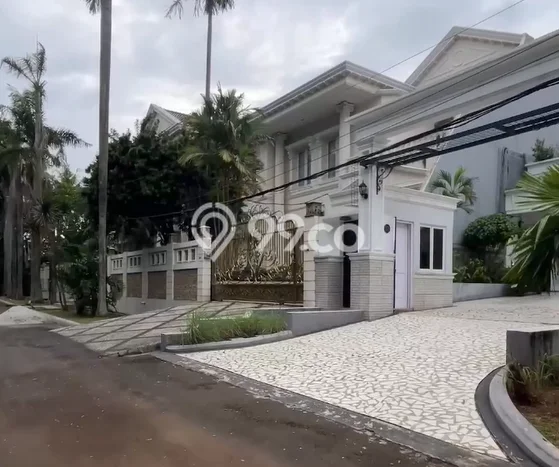 Rumah Mewah LB 700m2 Siap Huni Desain Elegan di Cibubur, Jakarta Timur Rumah Mewah LB 700m2 Siap Huni Desain Elegan di Cibubur, Jakarta Timur