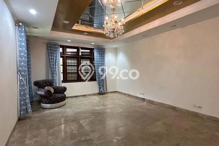 Rumah Kondisi Baik Disewakan di Gandaria, Jakarta Selatan LT 480m2, LB 500m2 Rumah Kondisi Baik Disewakan di Gandaria, Jakarta Selatan LT 480m2, LB 500m2