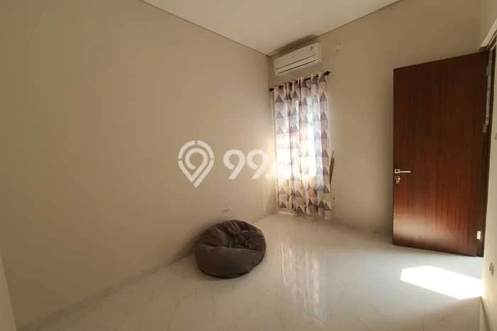 Hunian Cantik Modern Lb 79m2 di Serpong, Tangerang Selatan Hunian Cantik Modern Lb 79m2 di Serpong, Tangerang Selatan