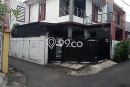 Siap Huni Rumah Mewah 5 Kamar di Tebet Dekat ke Mana Pun Siap Huni Rumah Mewah 5 Kamar di Tebet Dekat ke Mana Pun