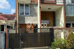 Dijual Rumah Mewah Megah Dengan View Eksklusif di Pondok Indah, Jakarta Selatan Dijual Rumah Mewah Megah Dengan View Eksklusif di Pondok Indah, Jakarta Selatan