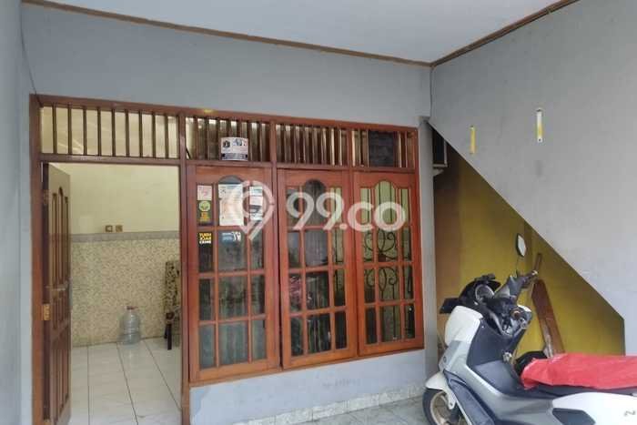 Cocok Untuk Investasi! Dijual Kost di Gandaria 11 Kamar Cocok Untuk Investasi! Dijual Kost di Gandaria 11 Kamar