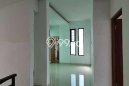 For Sale! Luxury House LT 180m2 Desain Modern di Cipete For Sale! Luxury House LT 180m2 Desain Modern di Cipete