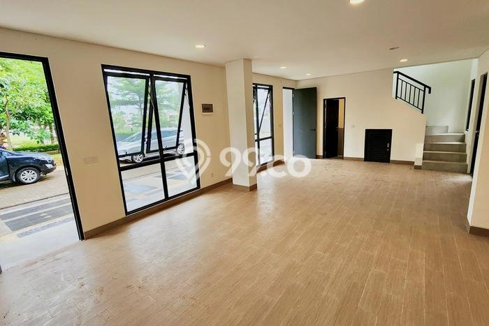 LOKASI STRATEGIS! Ruko di BSD, Luas 210m², Pusat Komersial, Mainroad LOKASI STRATEGIS! Ruko di BSD, Luas 210m², Pusat Komersial, Mainroad