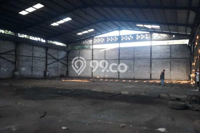 Gudang disewakan lokasi strategis Serpong Tangerang Selatan 864m2 Gudang disewakan lokasi strategis Serpong Tangerang Selatan 864m2