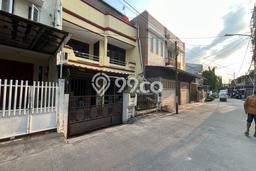 For Sale Hunian Rumah Terawat 5 KT di Jelambar, Jakarta Barat For Sale Hunian Rumah Terawat 5 KT di Jelambar, Jakarta Barat