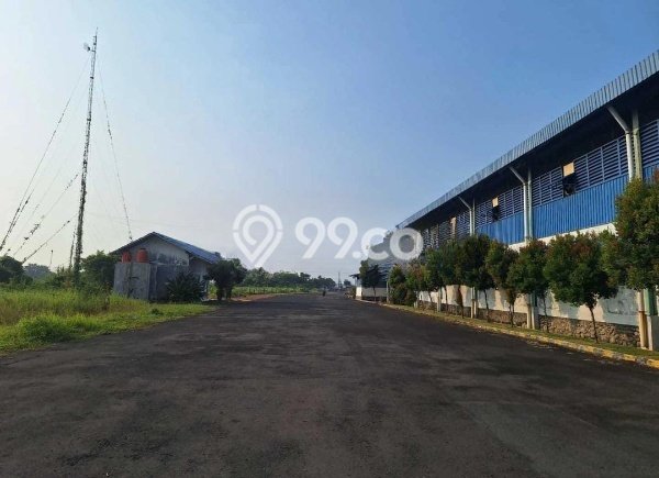 AREA KOMERSIAL! Pabrik Kawasan Tegal Barat, Luas 7000m2m², Lokasi Premium AREA KOMERSIAL! Pabrik Kawasan Tegal Barat, Luas 7000m2m², Lokasi Premium