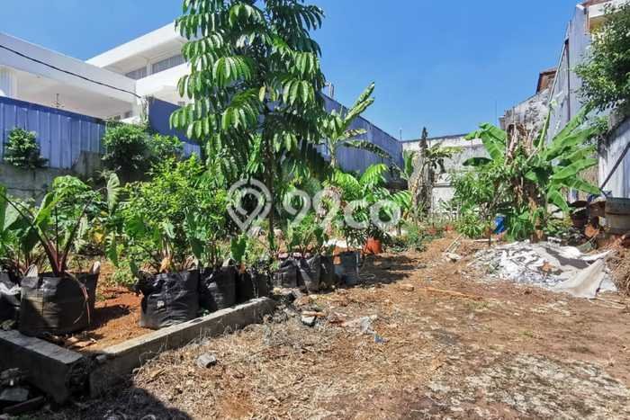 Jarang Ada! Tanah di Menteng Punya Luas 569m2 SHM Jarang Ada! Tanah di Menteng Punya Luas 569m2 SHM