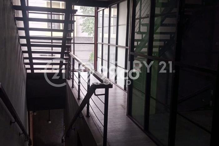 Ruko Bagus Dijual LB 543m2 Lokasi Strategis Jakarta Pusat Area Cocok untuk Berbisnis Ruko Bagus Dijual LB 543m2 Lokasi Strategis Jakarta Pusat Area Cocok untuk Berbisnis