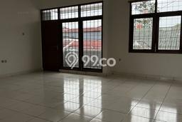Disewakan! Rumah 3 Kamar Tidur &
2 Kamar Mandi di Holis Cigondewah, Bandung Disewakan! Rumah 3 Kamar Tidur &
2 Kamar Mandi di Holis Cigondewah, Bandung