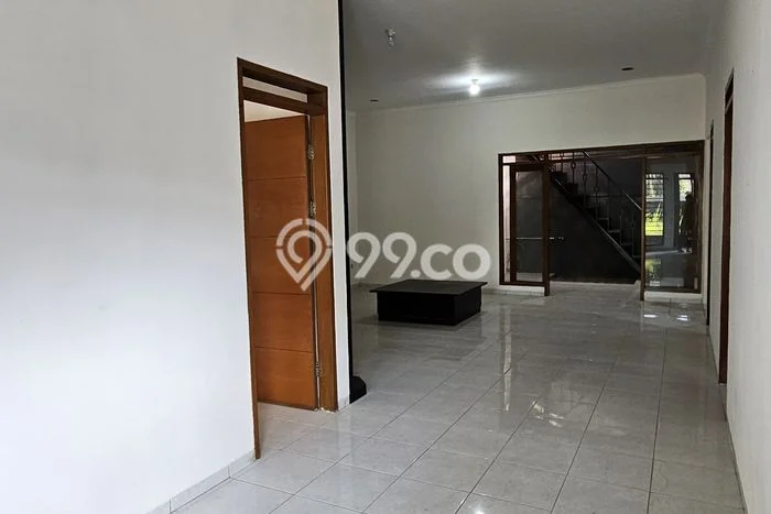 Disewakan! Rumah 2 Kamar Tidur &
2 Kamar Mandi di Taman Holis Indah, Bandung Disewakan! Rumah 2 Kamar Tidur &
2 Kamar Mandi di Taman Holis Indah, Bandung